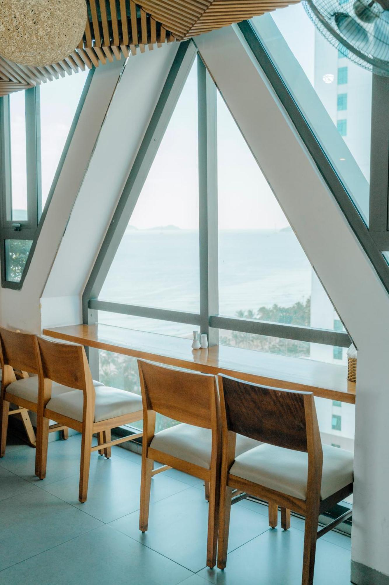 Venue Hotel Nha Trang Beach Екстериор снимка